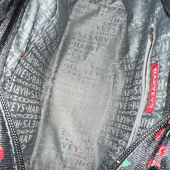 Harveys seatbelt cherry bomb large satchel shoulder bag - Picture 9 of 15